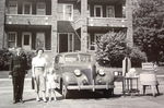 Chevrolet Parts -  1939 4DR SEDAN W/APPLIANCES & FAMILY B&W PHOTO