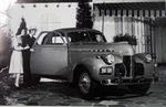 Chevrolet Parts -  1940 SPORT COUPE W/COUPLE  B&W PHOTO