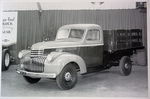 1946 CHEVROLET STAKE BED TRUCK B&W PHOTO